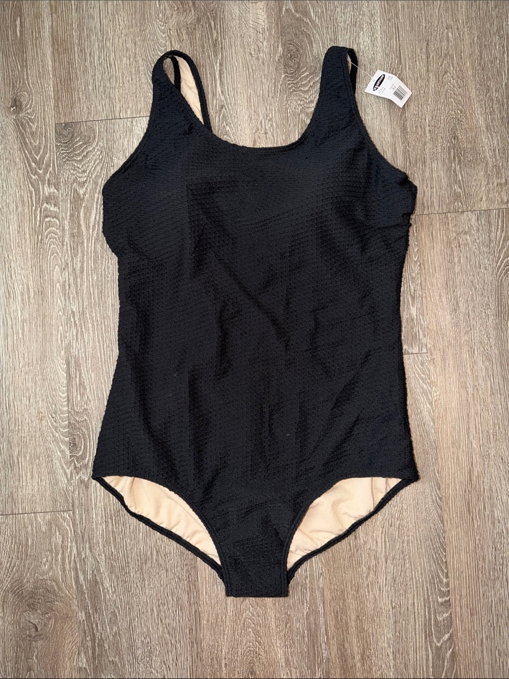 New aquamore Black Textured One-Piece Swimsuit 20w swimming vacation beach